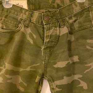 Hollister camouflage